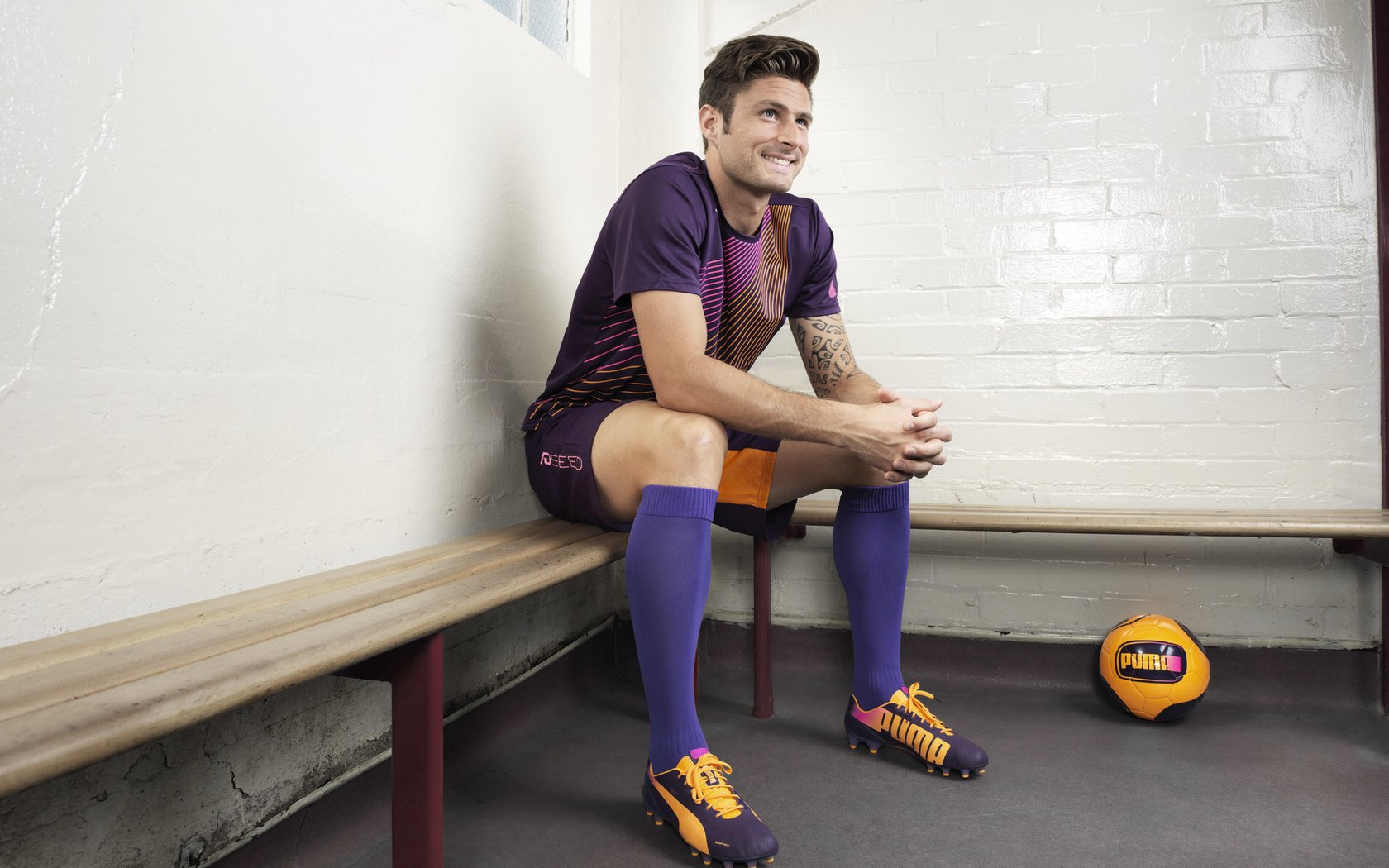 开云官网-加时鏖战与孤星闪耀，当集体荣耀遇上个人英雄主义  第2张