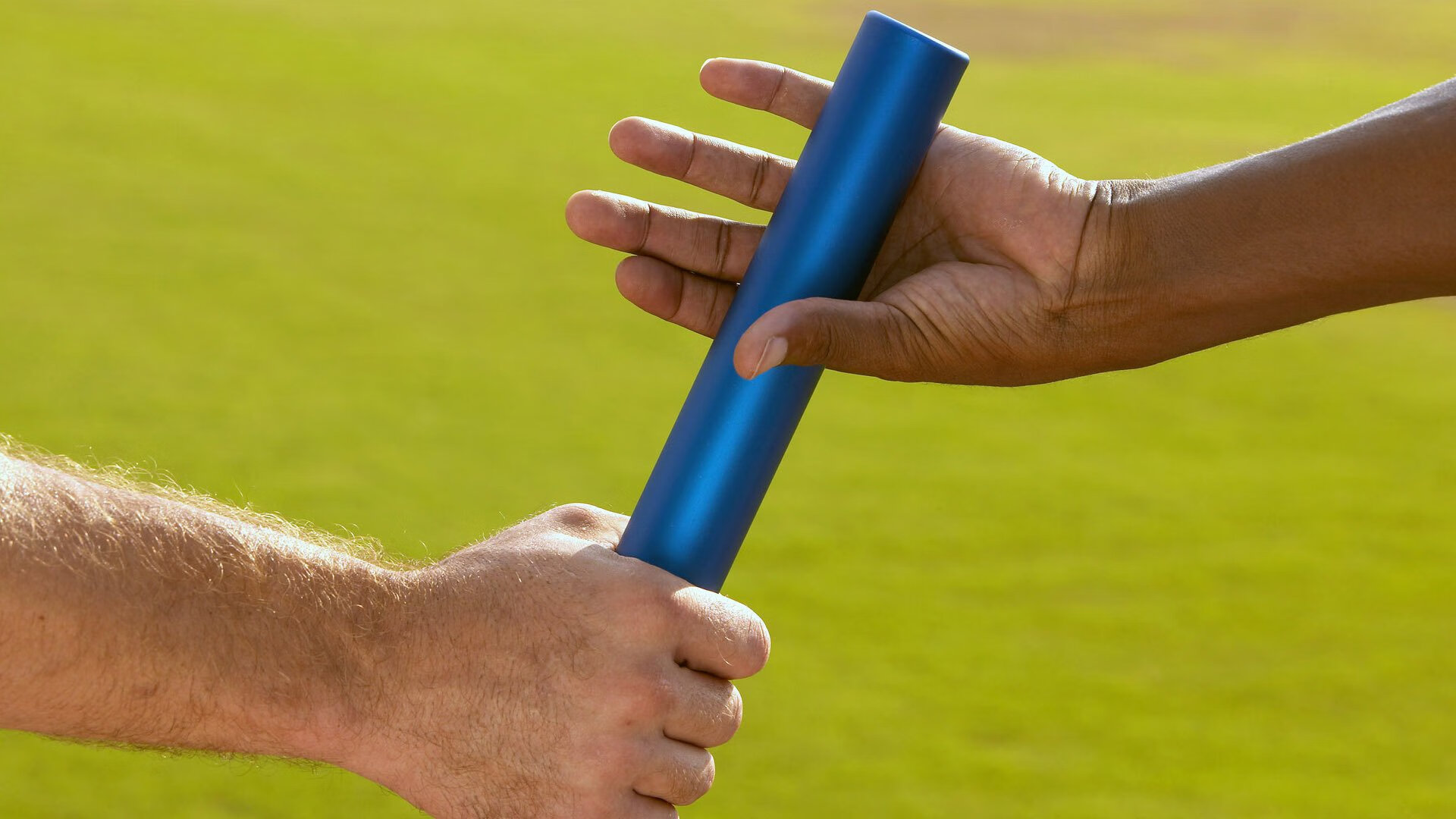 伦纳德爆发，马刺强行终结北京队，一场跨越文化的篮球对话